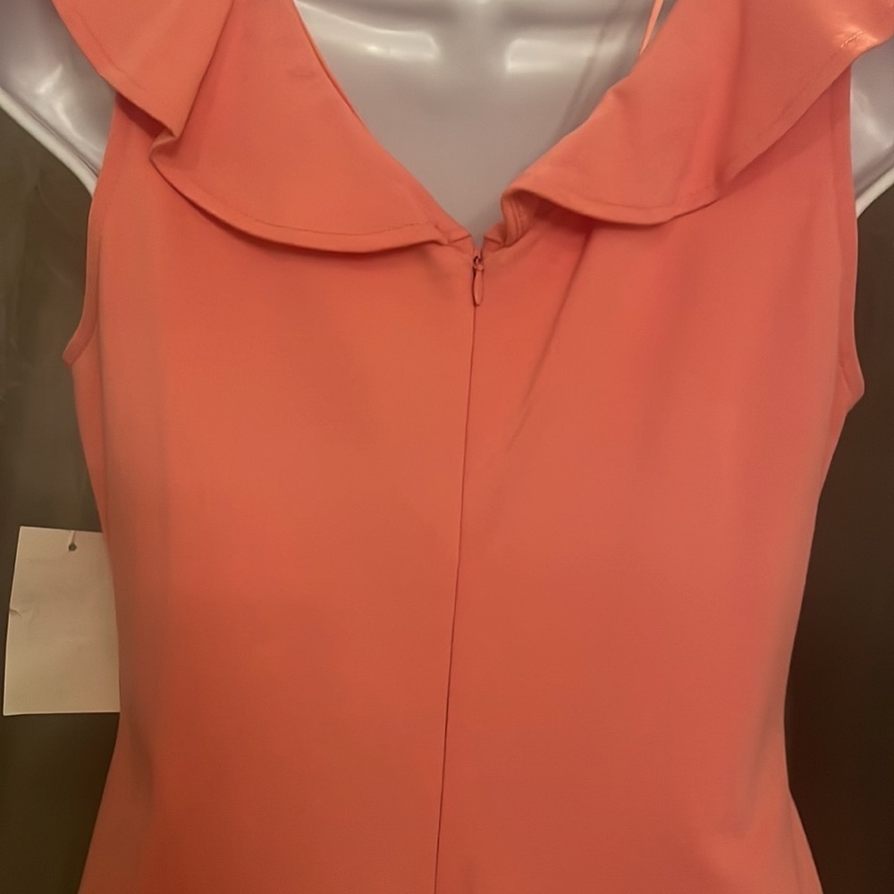 Womens salmon colored dress.  Size small. - Picture 4 of 7